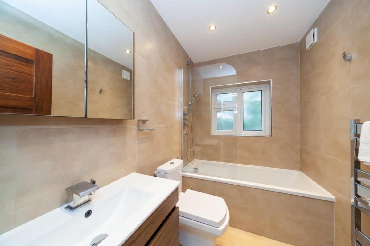 Spacious 2 Bedroom Maisonette In Stratford 伦敦 外观 照片